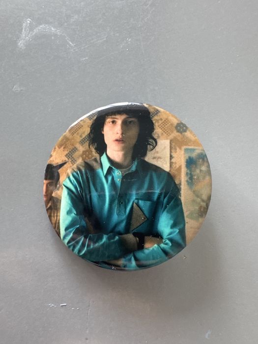 значки stranger things (уилл,майк)