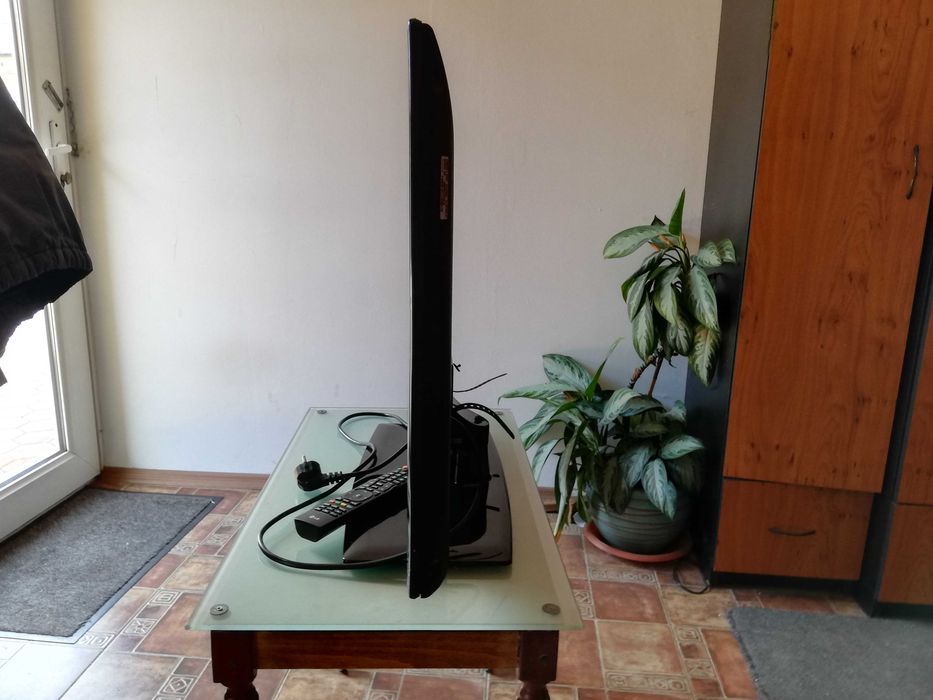 Tv led LG23LE3300, 81 cm,cu LG Picture Wizard 2, DVB-C, stativ rotativ