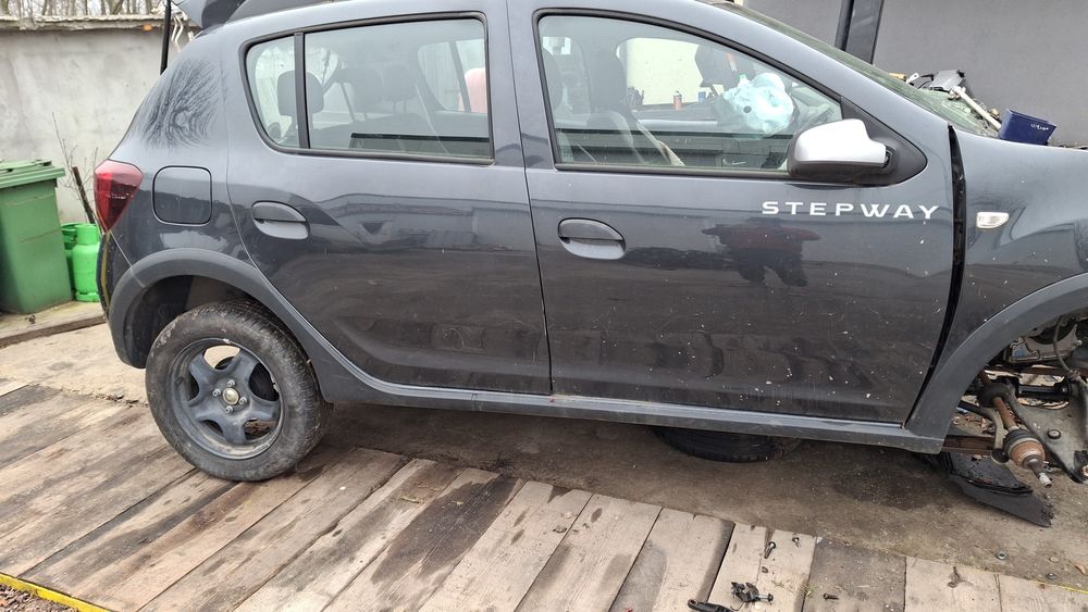 Vând piese dacia logan 2004 2020