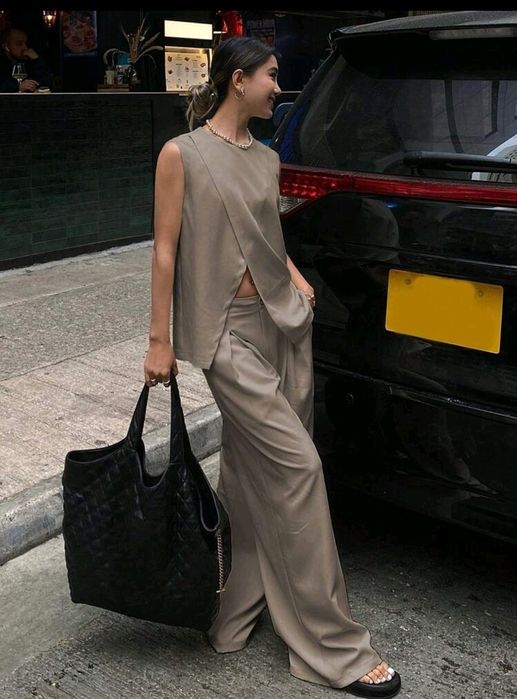 Дамски едноцветен комплект