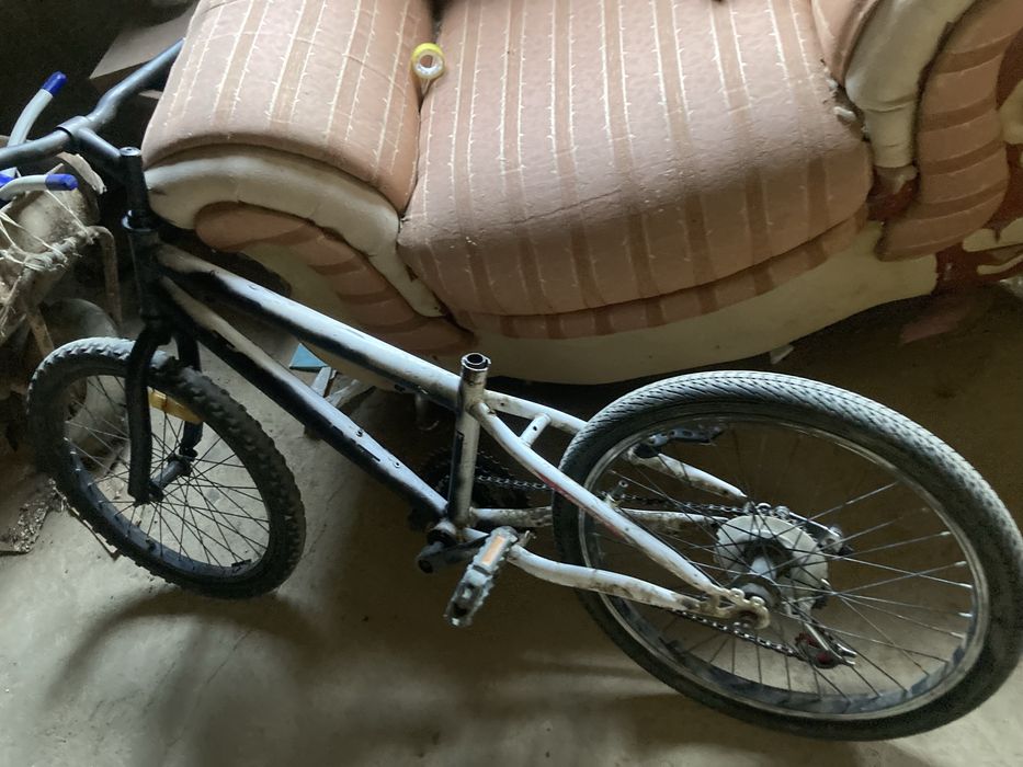 Продам велик срочно