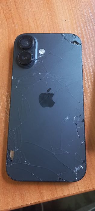 IPhone 16 айфон 16
