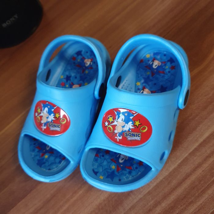 Кроксове с анимационен герой Sonic