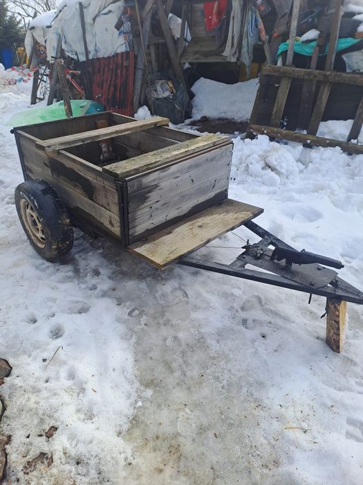 Vand remorcuta pentru atv sau motocoltor..1200lei negociabil