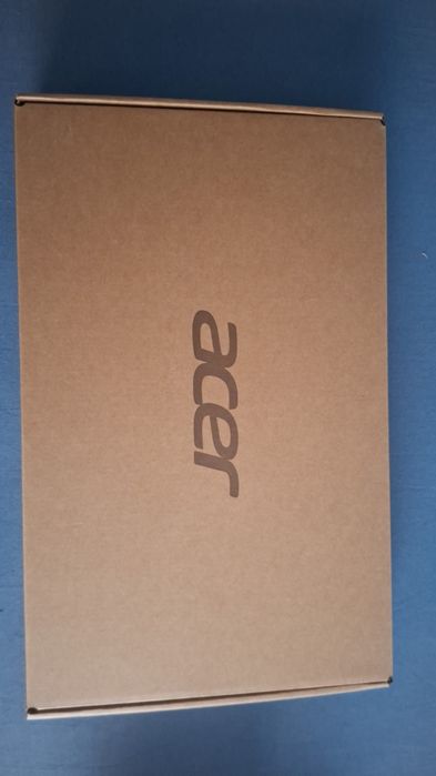 Acer leptop  performanta excelenta