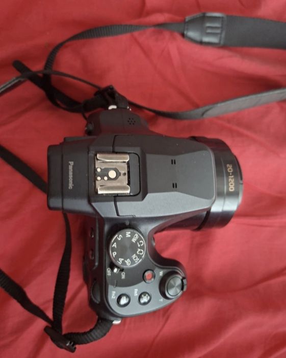 Panasonic Lumix Fz82D+card cadou 32gb