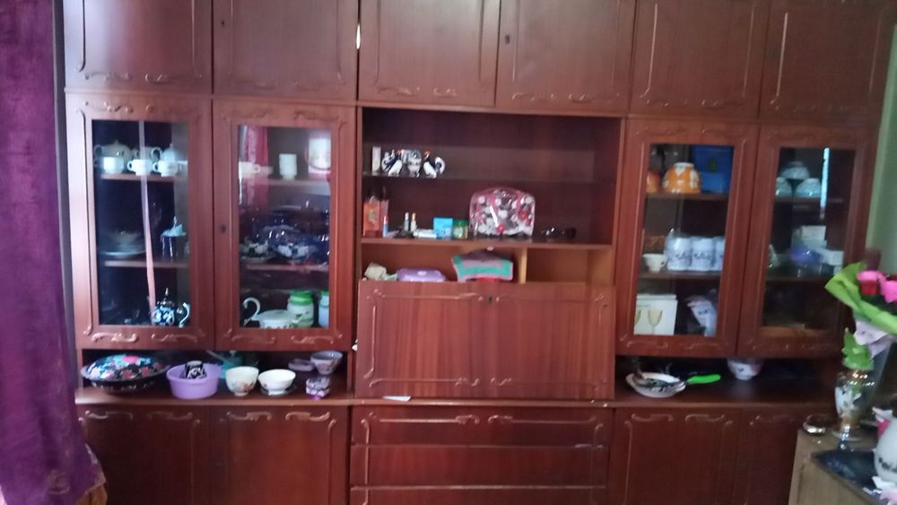 Стенка, Стол Россия  Б/ У Гарантия Звоните. Пишите. Торг есть