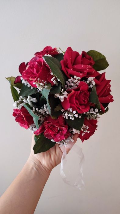 Булчинска рокля букет за кола и за ръка