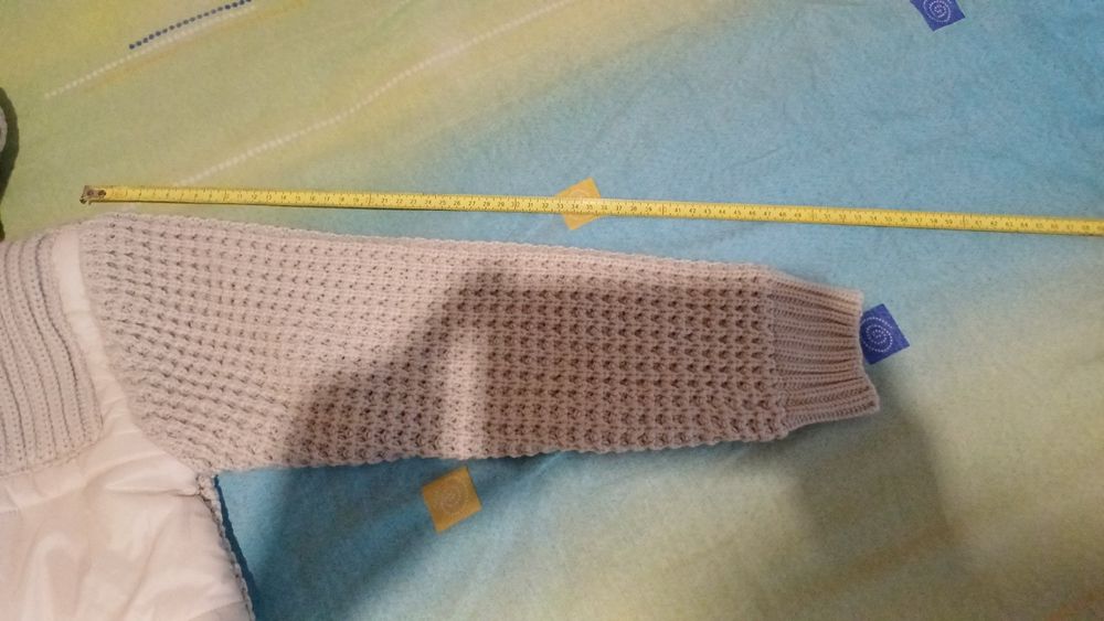 Плетена жилетка -цвят бяла