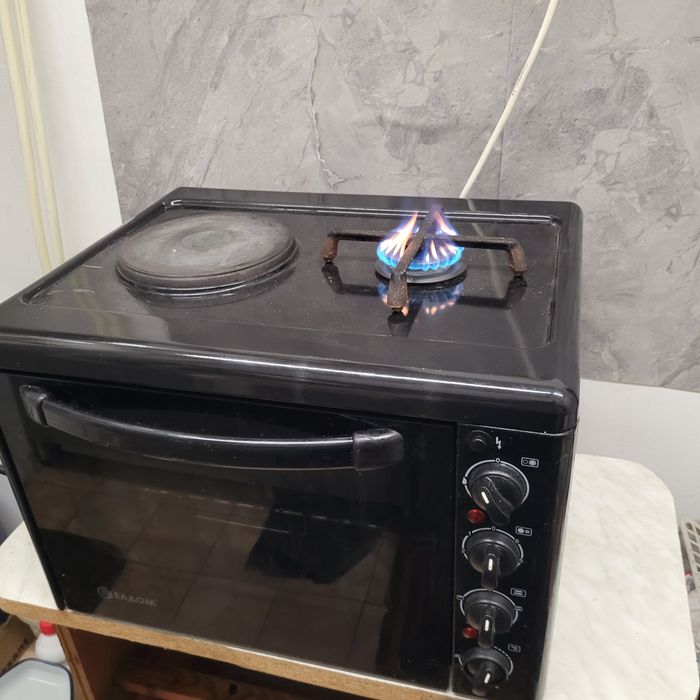 Печка с котлон на  газ.