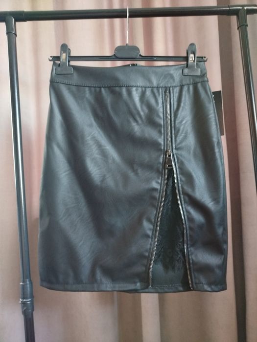 Кожена пола, пола-панталон