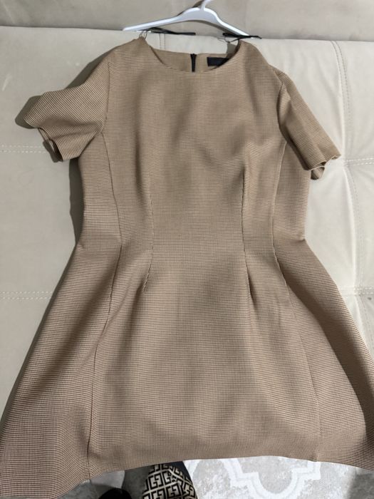 Продам платье Новое Зара