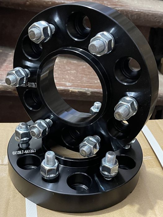 2 Distantieri 30 mm 6x139,7 Ford Ranger/new VW Amarok