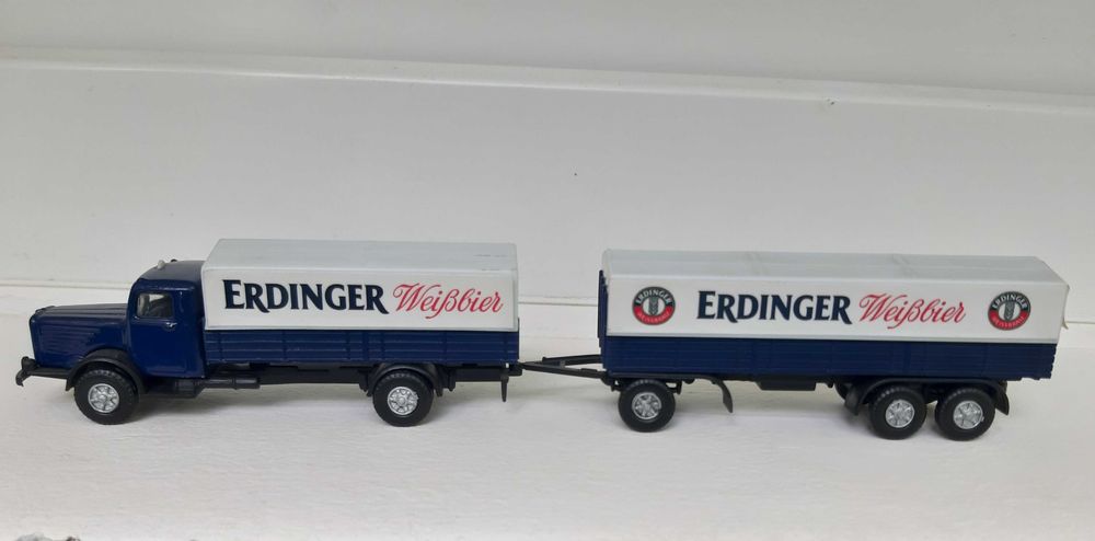 Camion cu remorca 1/87