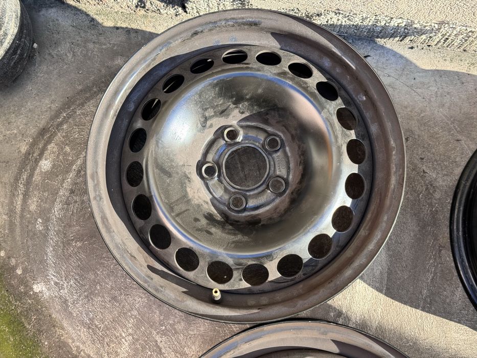 4бр железни Audi A3 VW Polo 15цола