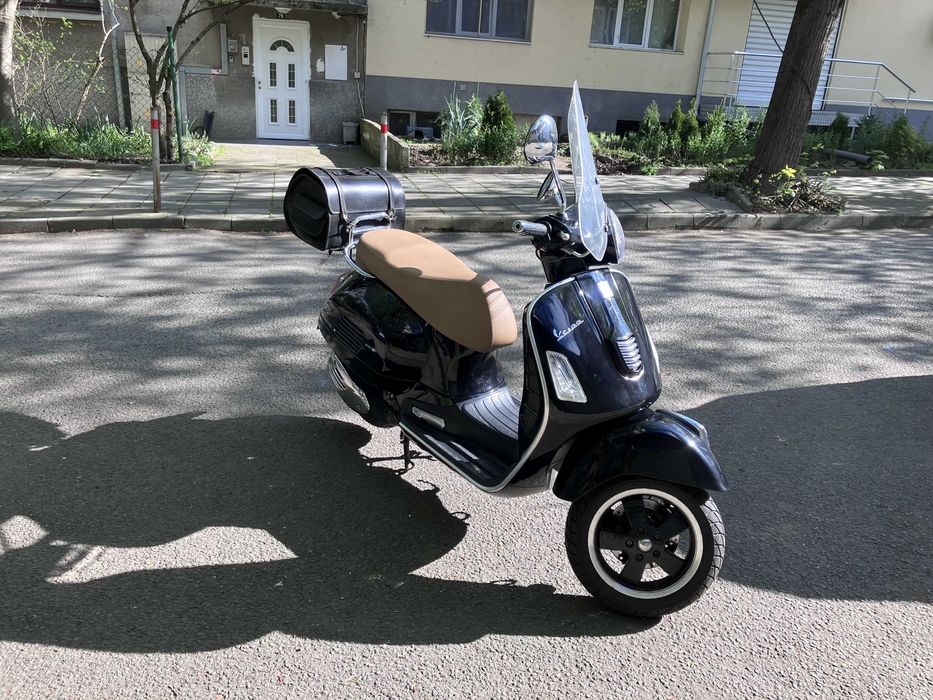 vespa gts 300 , 2016г , 20 000км