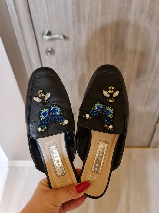 Papuci/Saboți negri mărimea 36