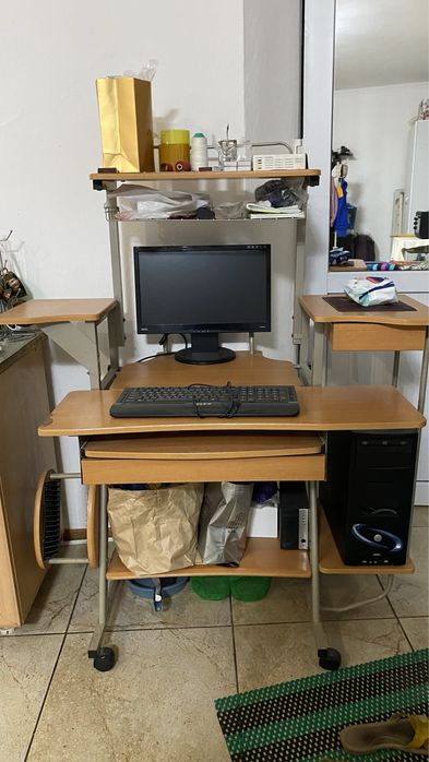 стол для компьютера