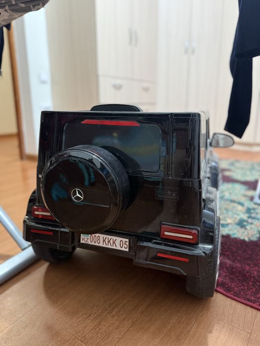 Детский электроавтомобиль