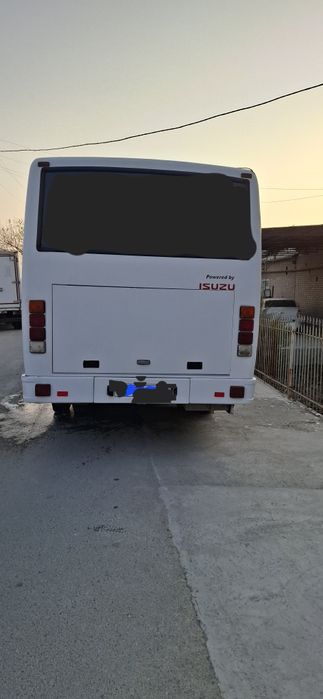 Autobus sotiladi 2019 yilda ishlab chiqarilgan