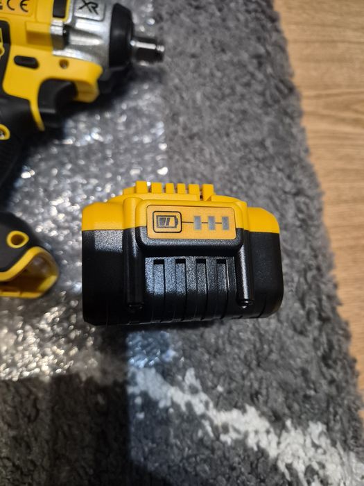 Ударен гайковерт 1/2,лиценз на Dewalt.