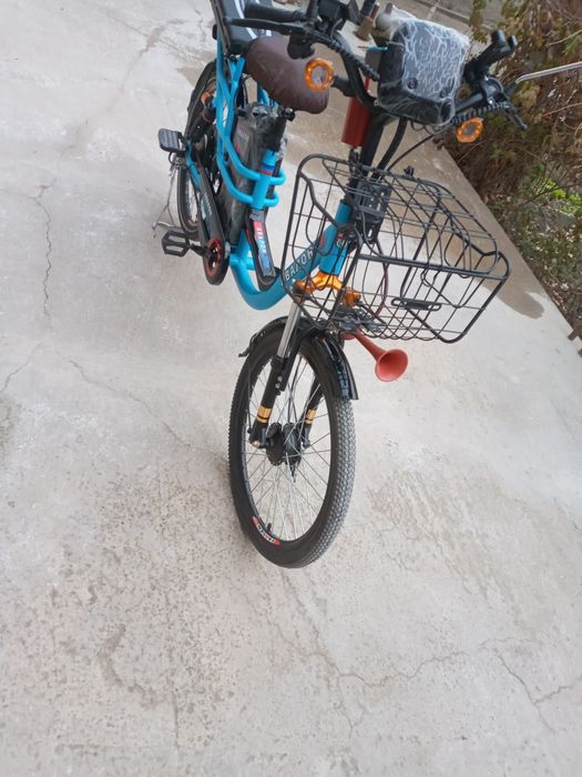 Elektro   Skuter   sotiladi.