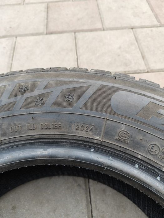 Продам резину FARROAD 205/70R15C
