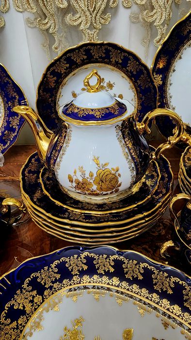 Чайно-столовый сервиз "Золотая роза".  Кобальт. Чехия. Дёшево!