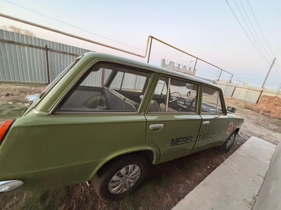 Машина жигули 02