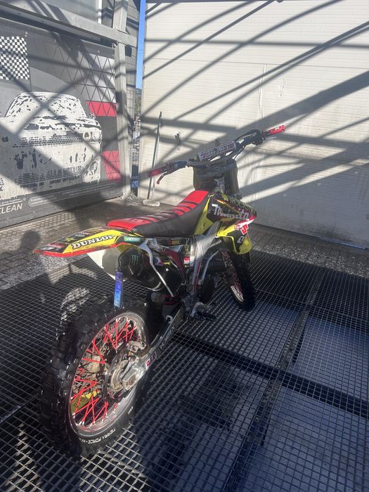 Suzuki RMZ 250 4 timpi