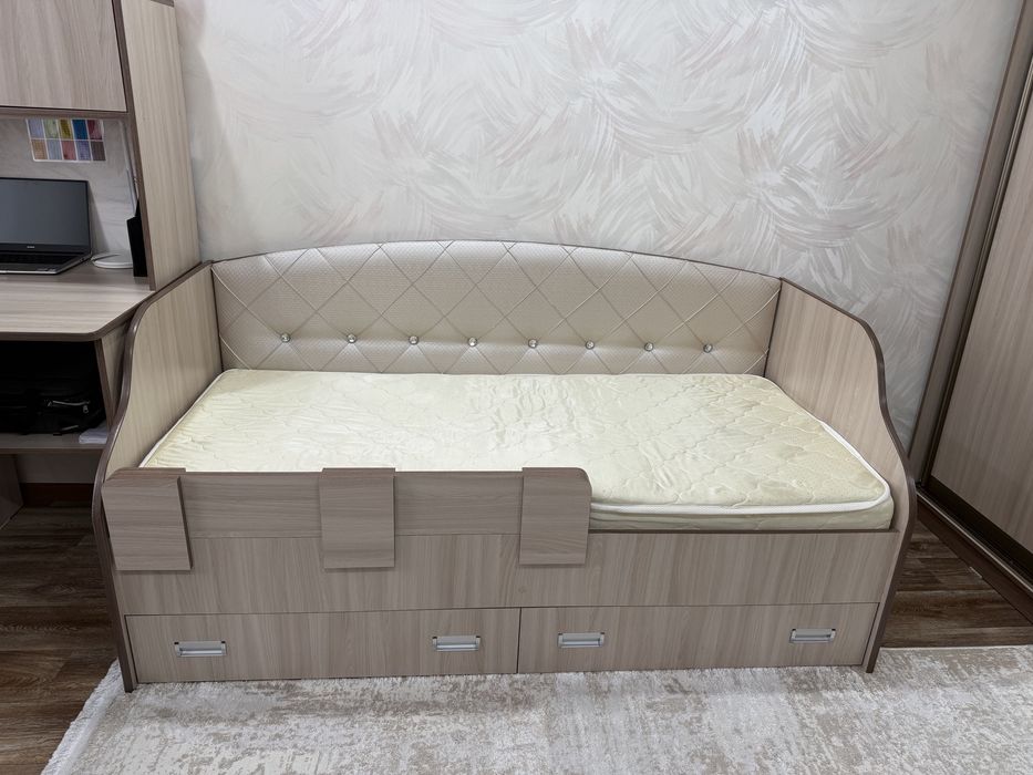 Продам детскую кровать