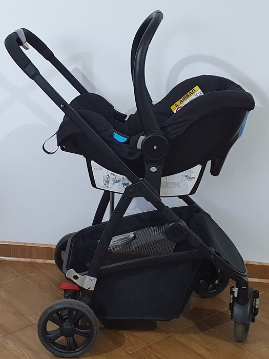 Vând căruț bebeluș 3in1