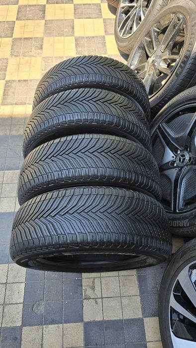 225/55/R17 Michelin Cross climate²