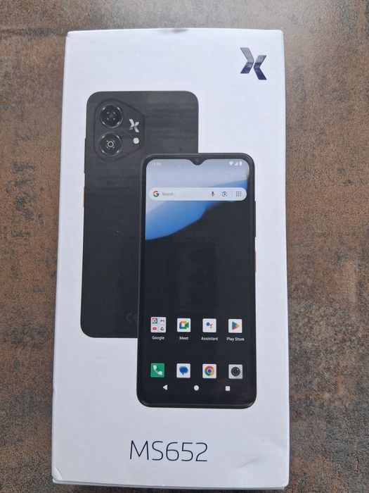 Telefon MAXCOM MS652