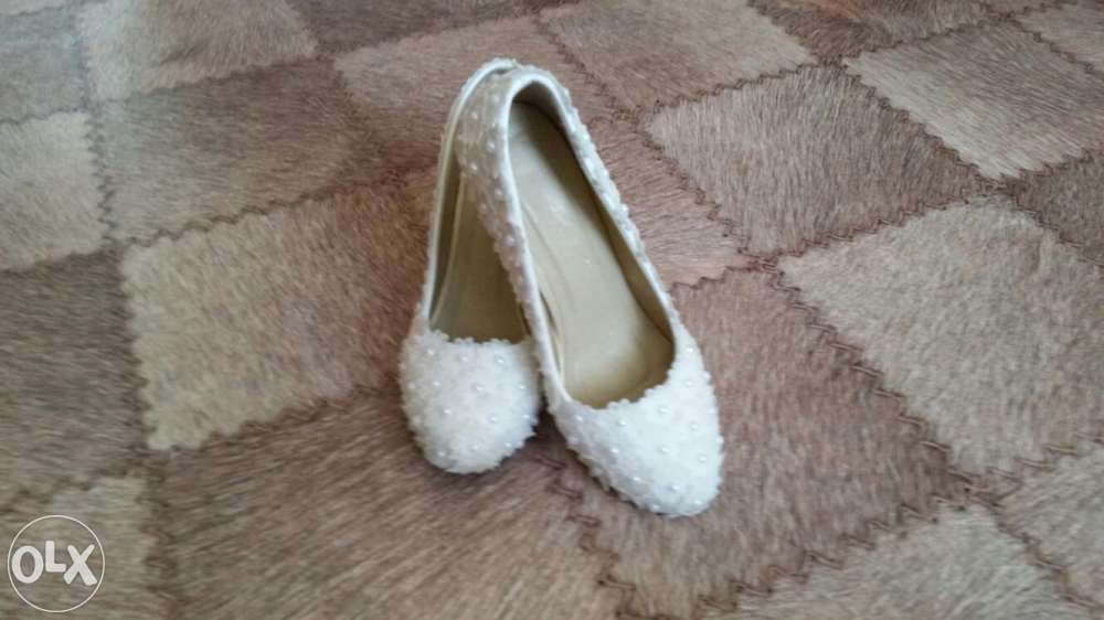 Продам туфли свадебные