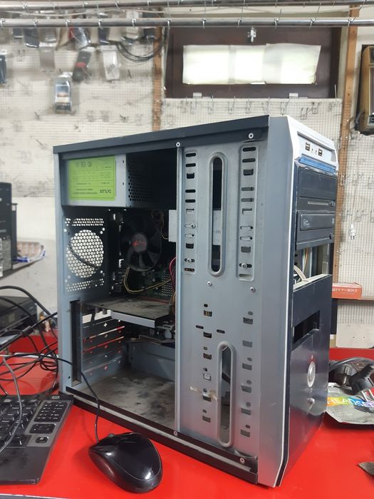 Kompyuter sotiladi bekor turipti olib ishlatsa bo‘ldi tayyor ishlatilm