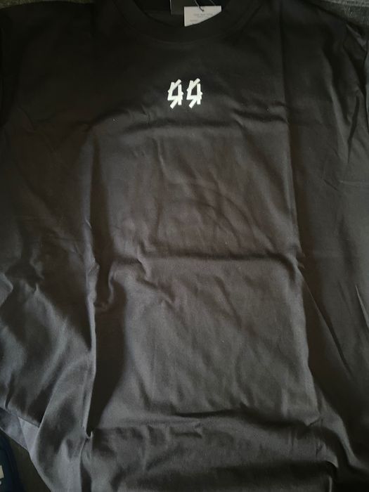 Продавам мъжки тениски Label 44