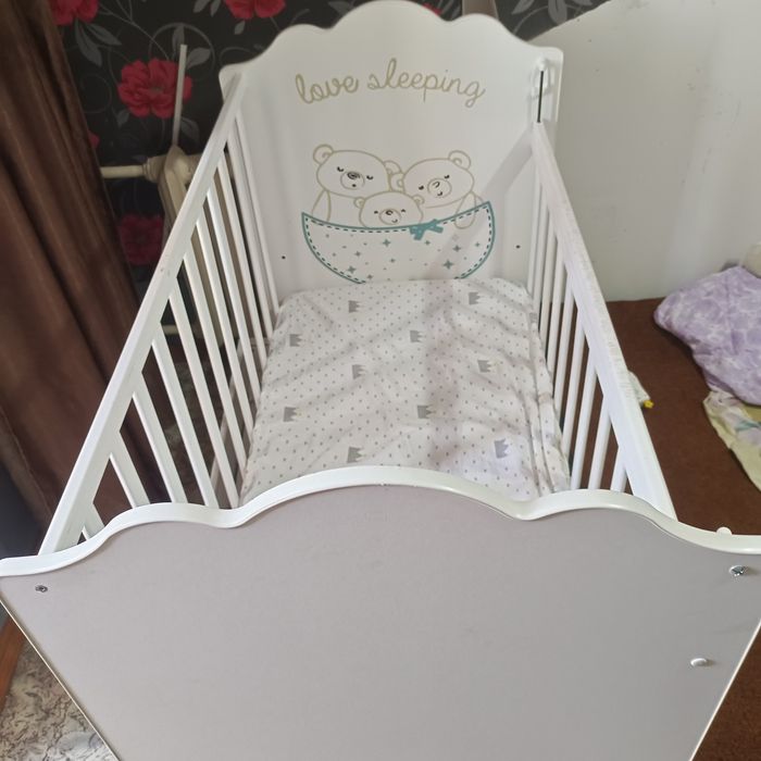 Кроватка детская