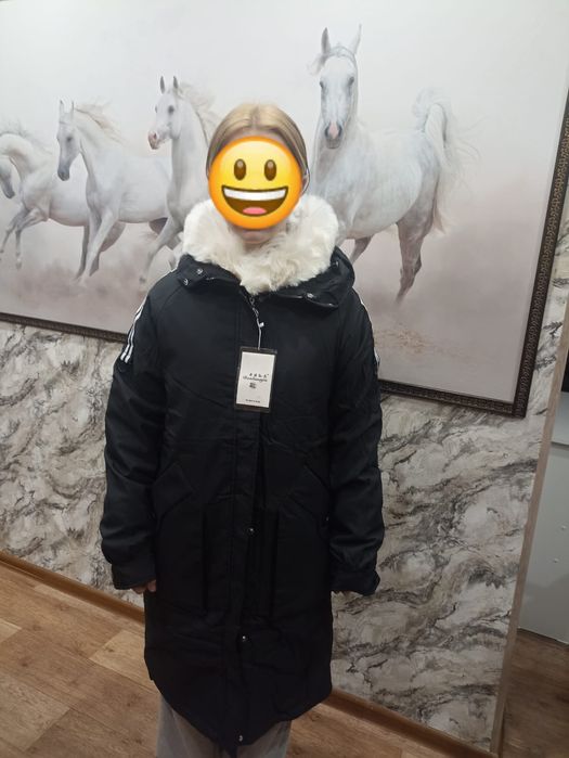 Продаю куртку женскую