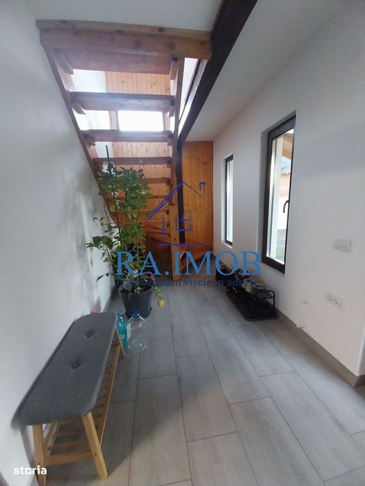 Casa 5 camere, P+M, Targsoru Vechi - 164.500 euro negociabil