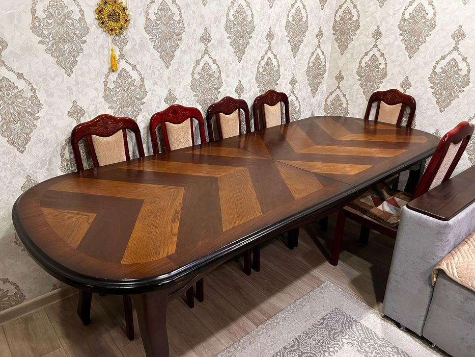 Продам стол со стульями!