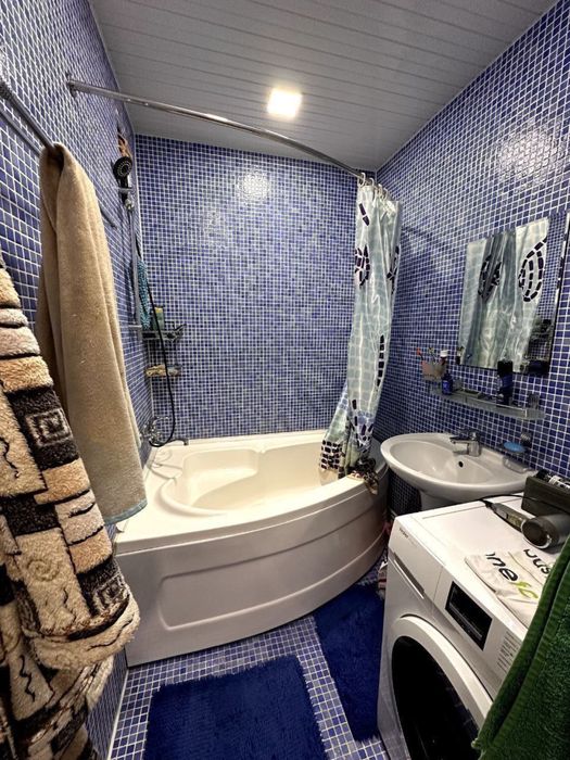 Юнусабад 19.  Продажа. 4 Х комнатная квартира. Срочно