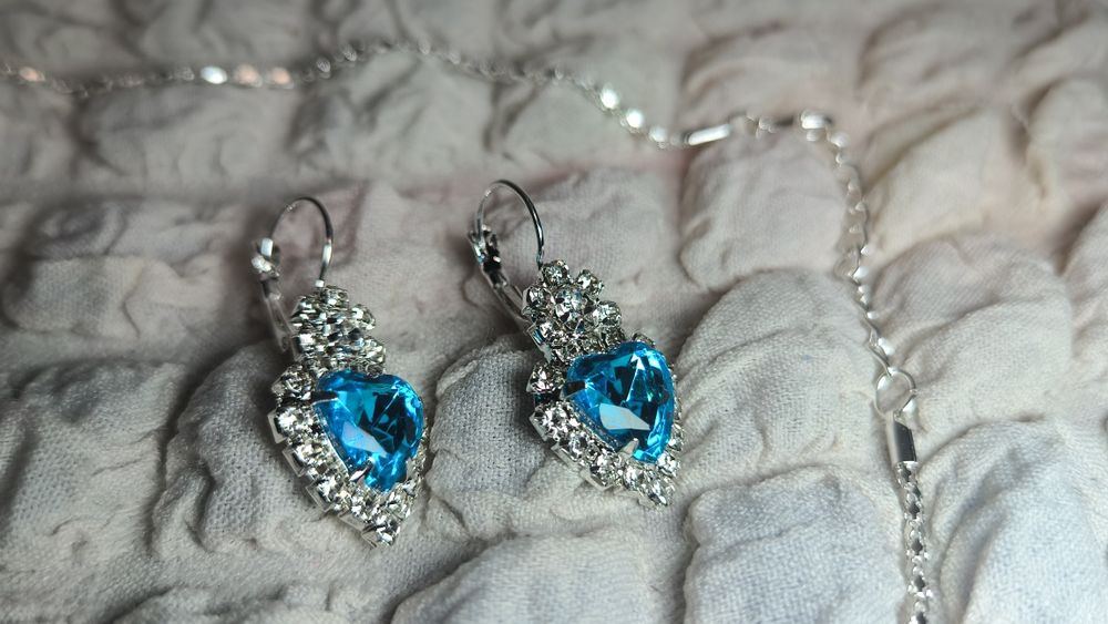 Дамски бижутериен комплект