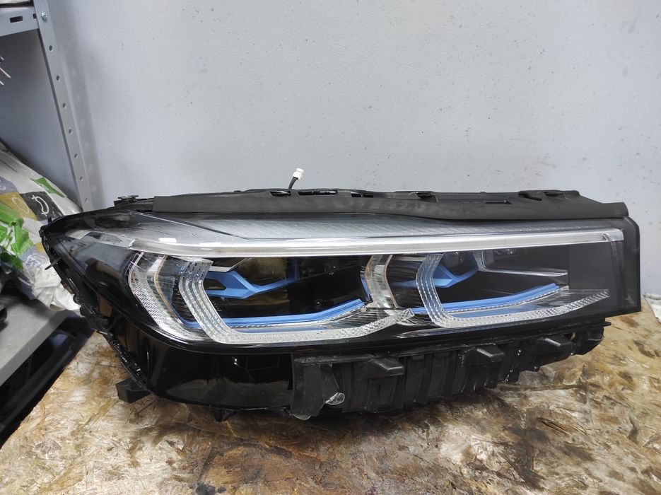 Десен фар фарове BMW 7 G11 G12 LCI lazer desen far farove БМВ г 11 12