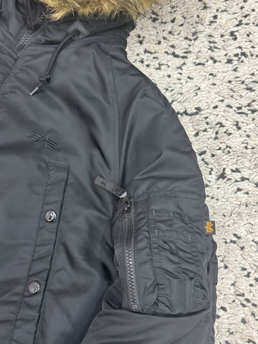 Мъжка парка ALPHA INDUSTRIES . Размер М