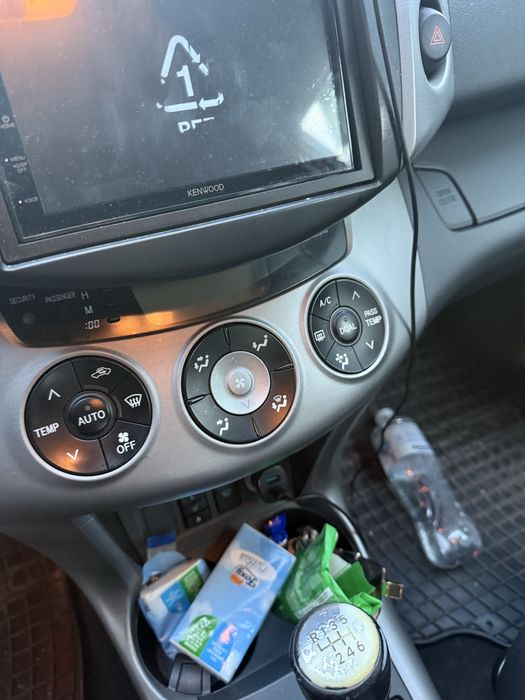 Toyota Rav 4 Кара се всеки ден!!!