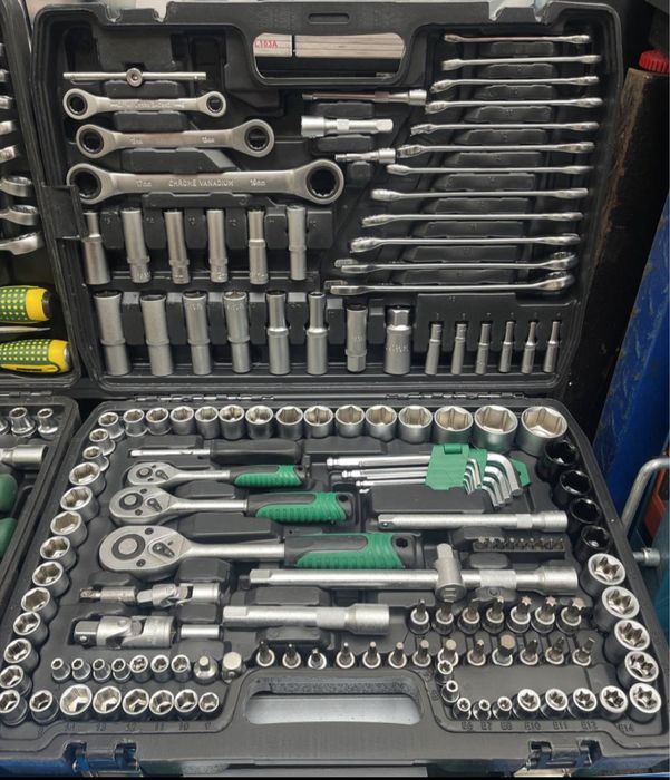 Набор ключей 151 предмет