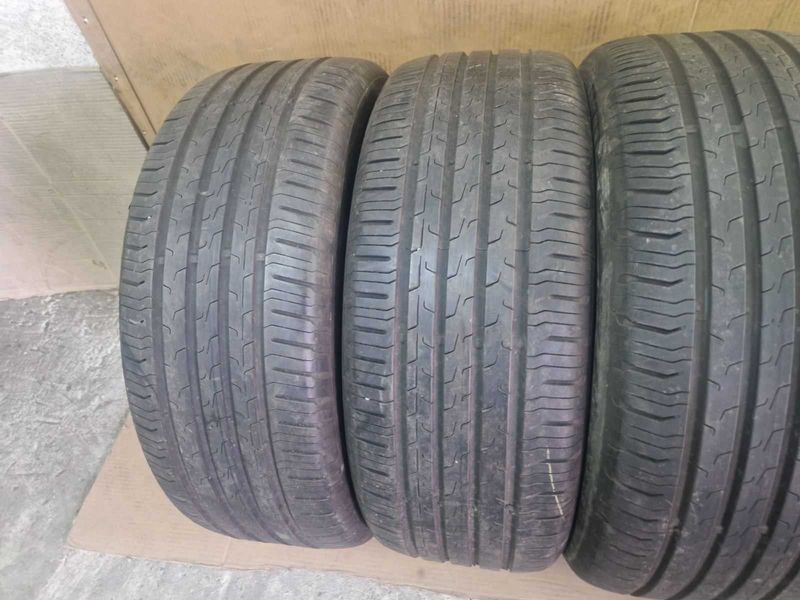 4 Continental R19 235/50
летни гуми
DOT1022