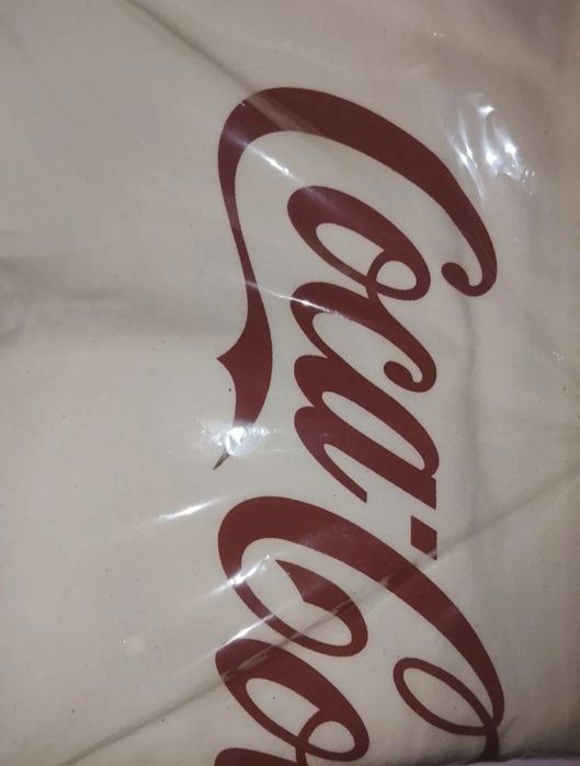 Лимитированный шоппер от самого бренда Coca cola