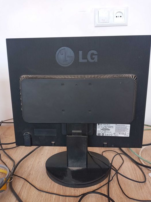 Lg monitor 19 dyumli